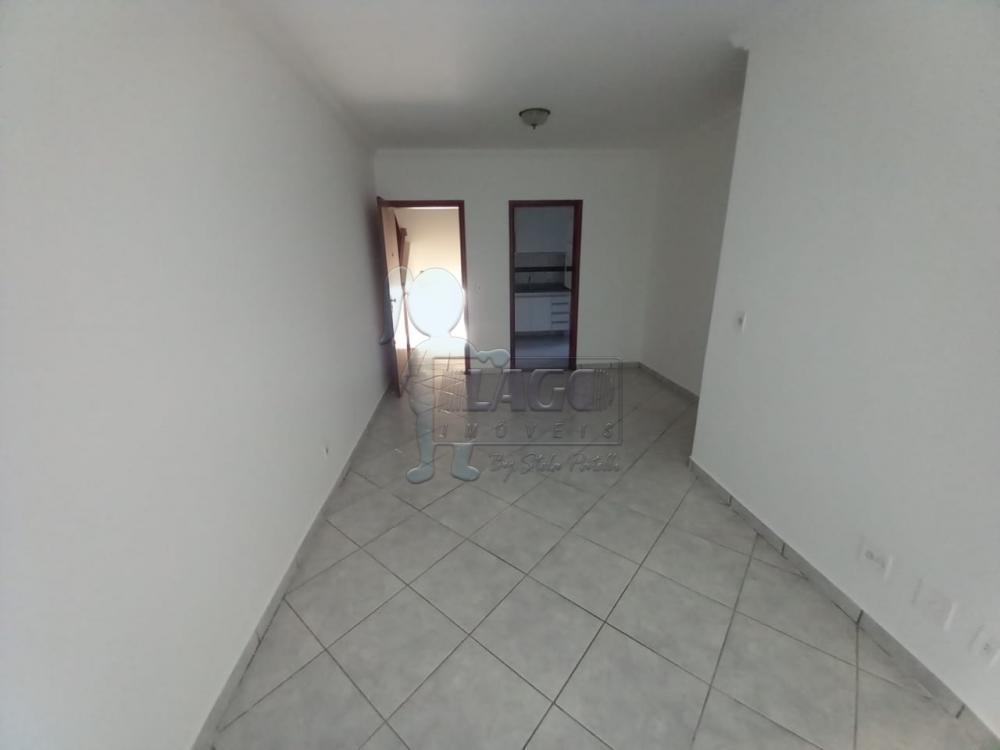 Alugar Apartamento / Padrão em Ribeirão Preto R$ 1.200,00 - Foto 1