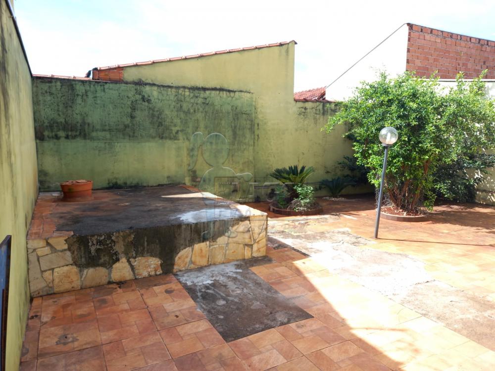 Alugar Casa / Padrão em Ribeirão Preto R$ 800,00 - Foto 13