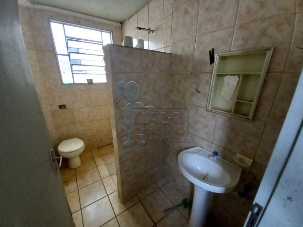Alugar Casa / Padrão em Ribeirão Preto R$ 750,00 - Foto 4