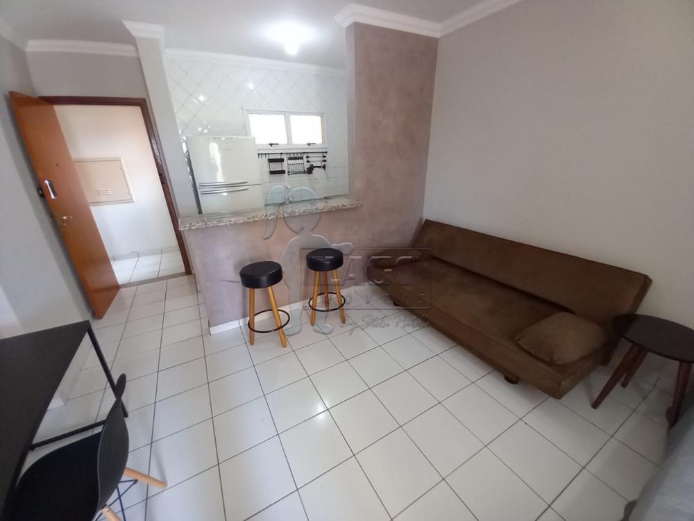 Alugar Apartamento / Padrão em Ribeirão Preto R$ 1.600,00 - Foto 2