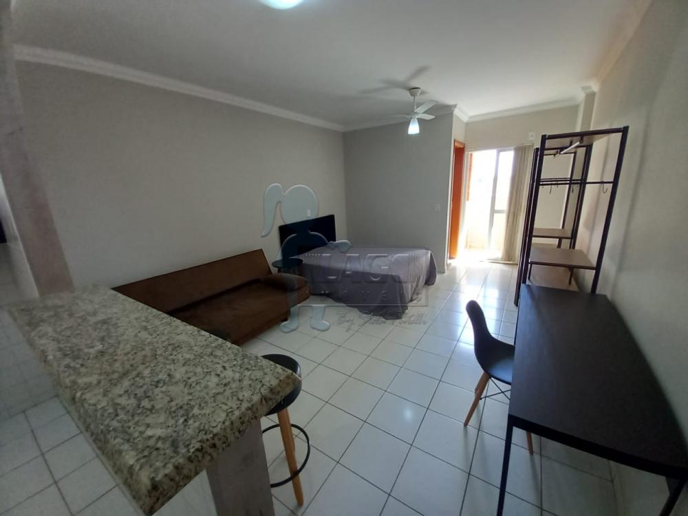 Alugar Apartamento / Padrão em Ribeirão Preto R$ 1.600,00 - Foto 3