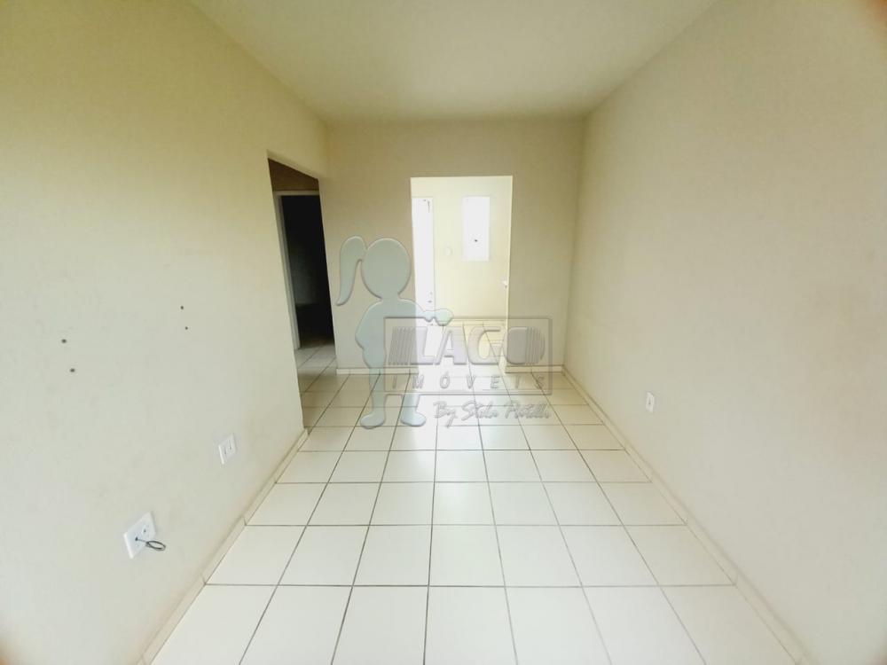 Alugar Casa / Padrão em Ribeirão Preto R$ 800,00 - Foto 2