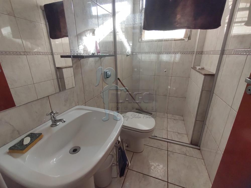 Alugar Casa / Padrão em Ribeirão Preto R$ 1.700,00 - Foto 16