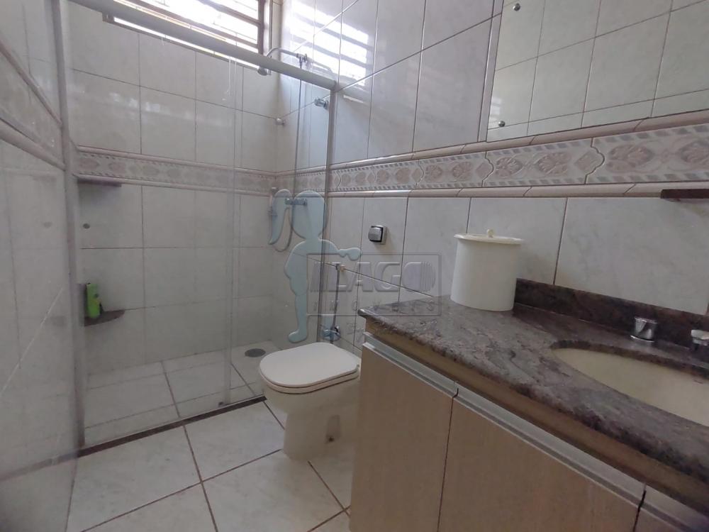 Alugar Casa / Padrão em Ribeirão Preto R$ 1.700,00 - Foto 14