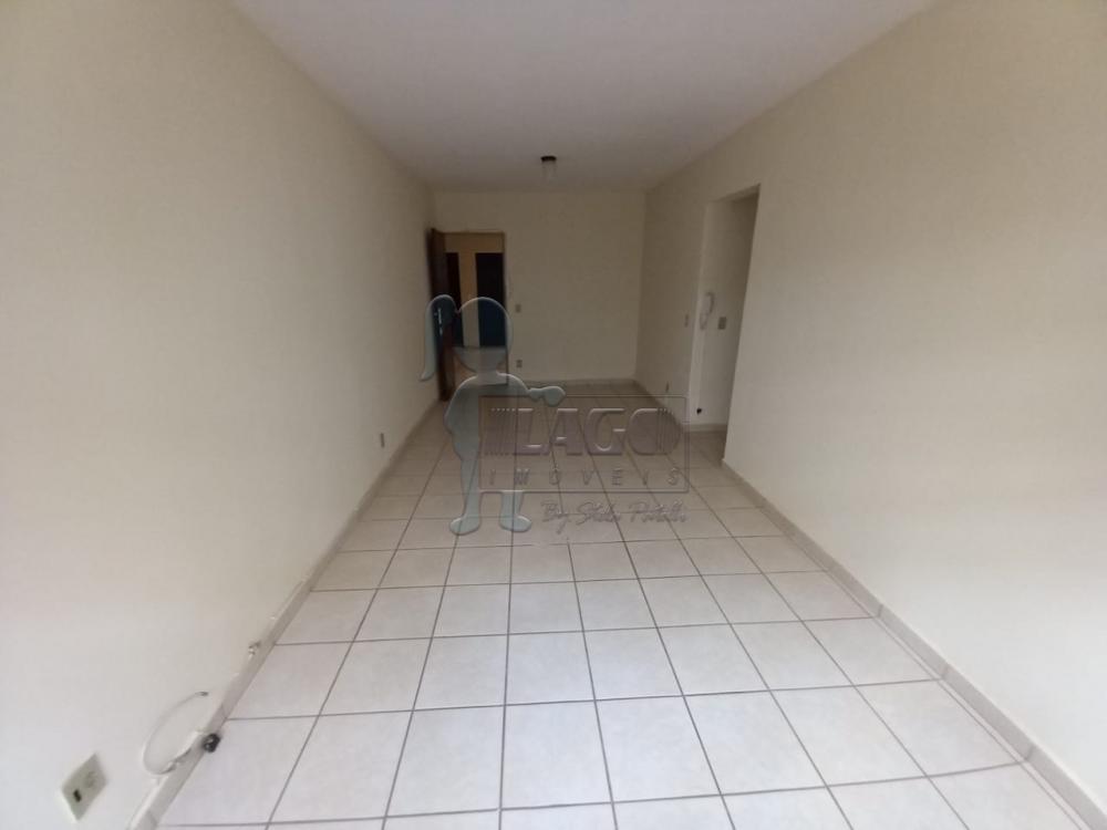 Alugar Apartamentos / Padrão em Ribeirão Preto R$ 700,00 - Foto 1