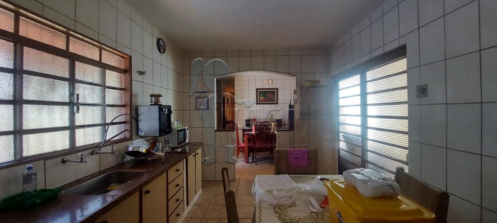 Alugar Casa / Padrão em Ribeirão Preto R$ 1.300,00 - Foto 16