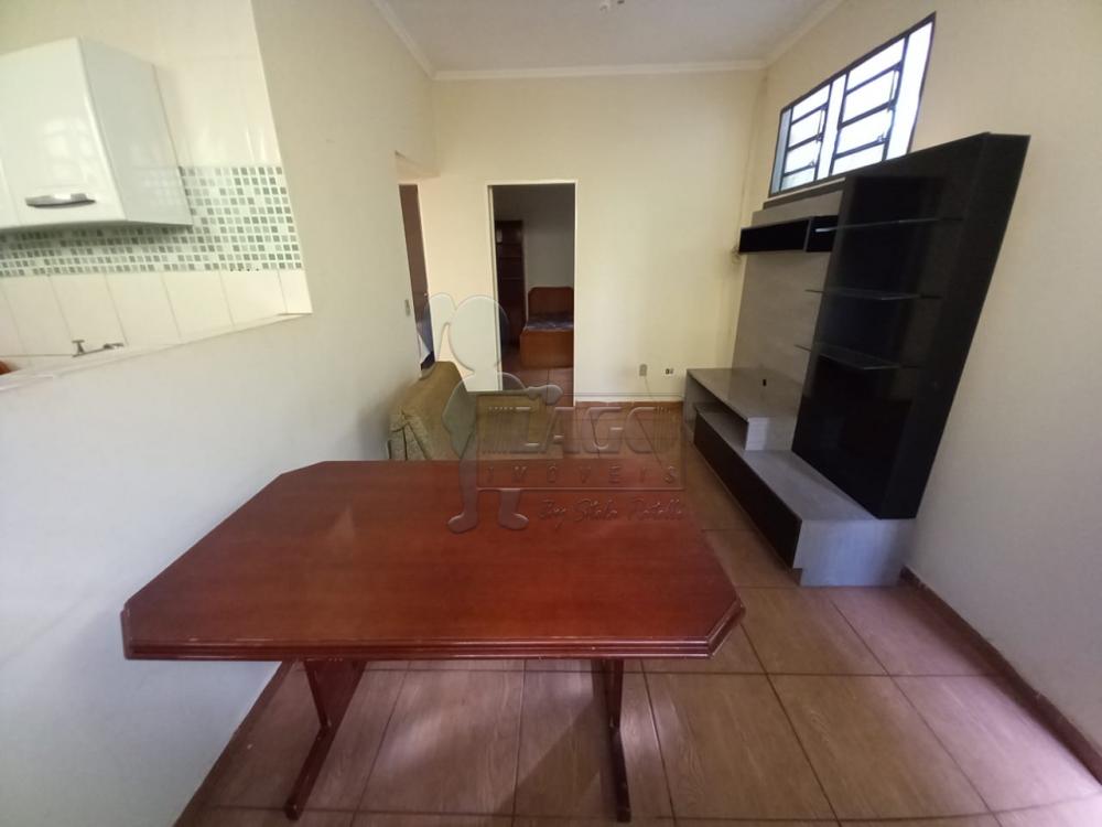 Alugar Casa / Padrão em Ribeirão Preto R$ 990,00 - Foto 1