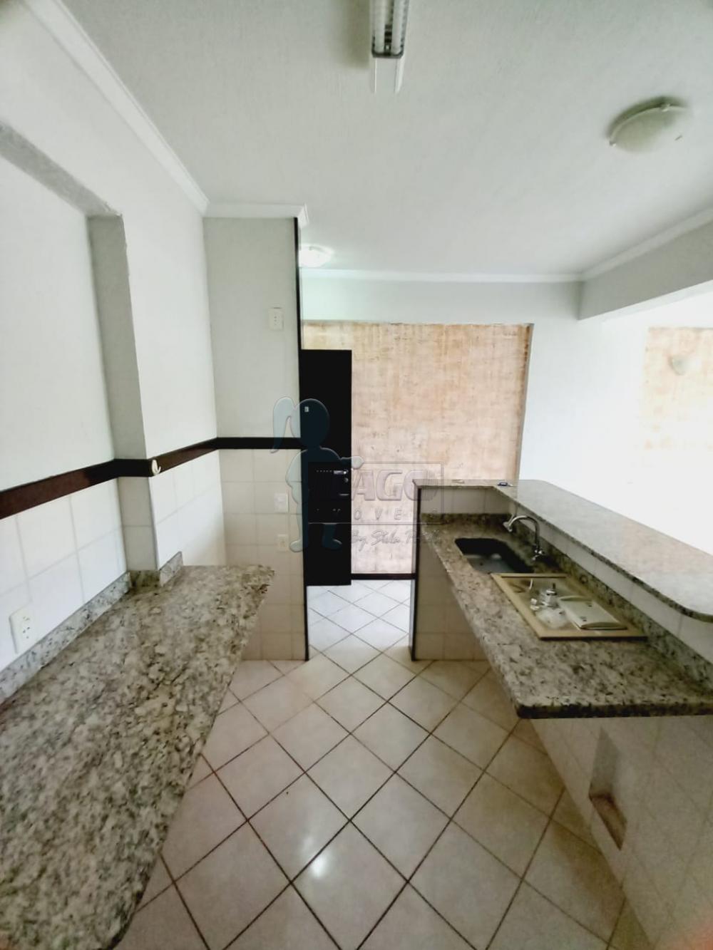 Alugar Apartamento / Padrão em Ribeirão Preto R$ 1.100,00 - Foto 3