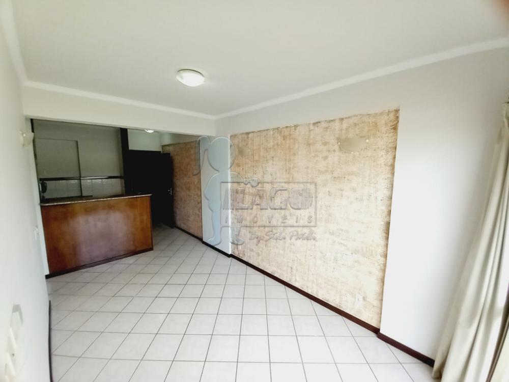 Alugar Apartamento / Padrão em Ribeirão Preto R$ 1.100,00 - Foto 2