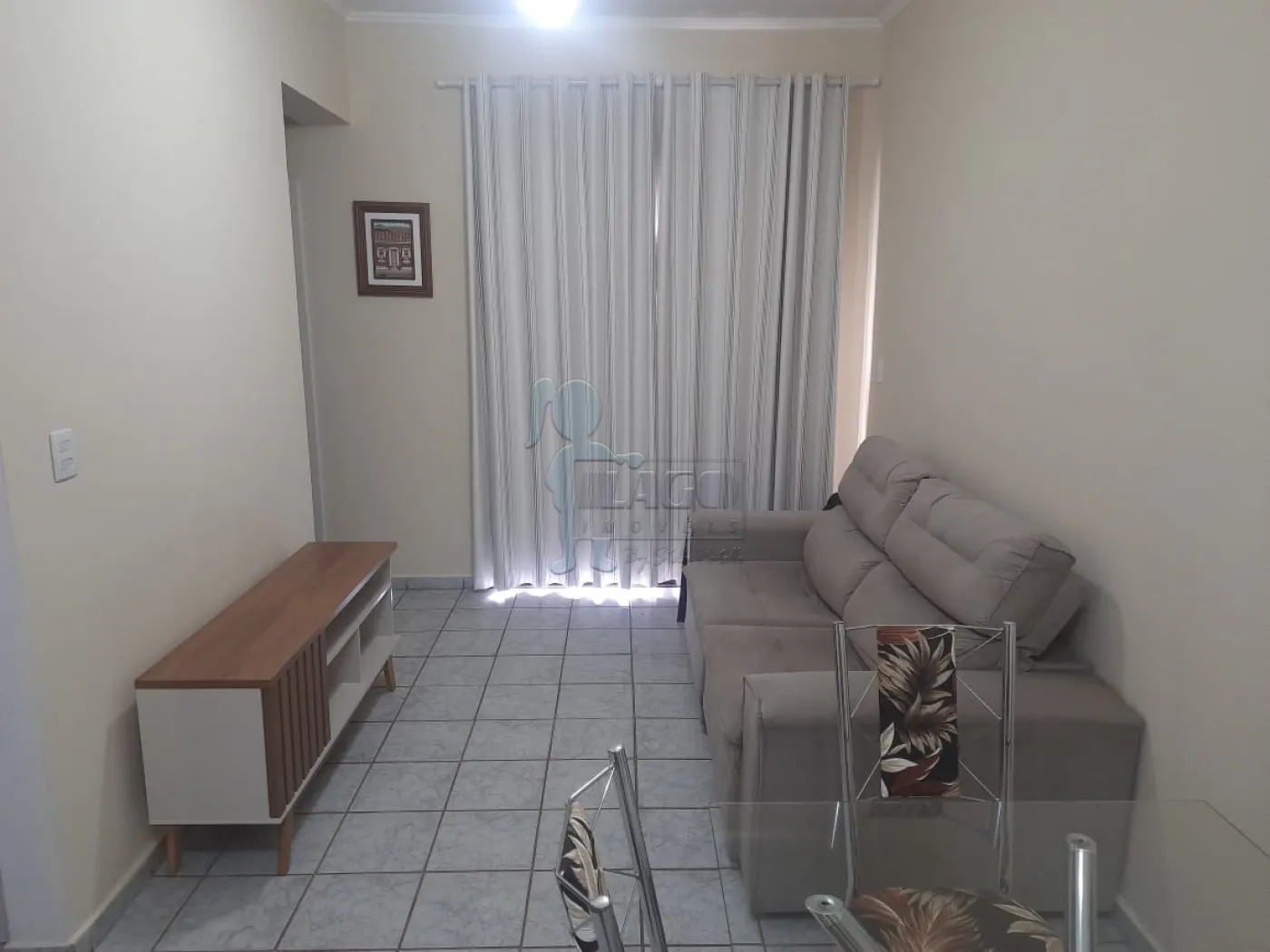 Alugar Apartamento / Padrão em Ribeirão Preto R$ 1.200,00 - Foto 1