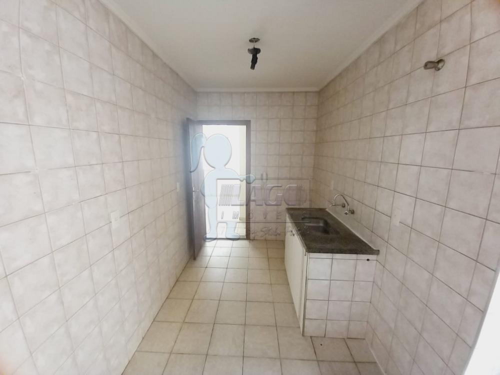 Alugar Apartamento / Padrão em Ribeirão Preto R$ 800,00 - Foto 4