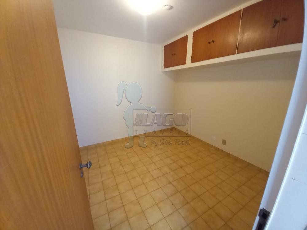 Alugar Apartamento / Padrão em Ribeirão Preto R$ 1.600,00 - Foto 11