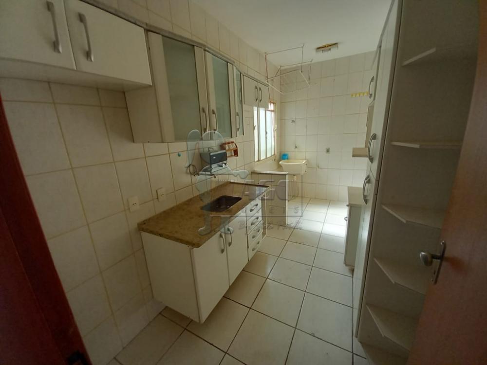 Alugar Apartamentos / Padrão em Ribeirão Preto R$ 900,00 - Foto 4