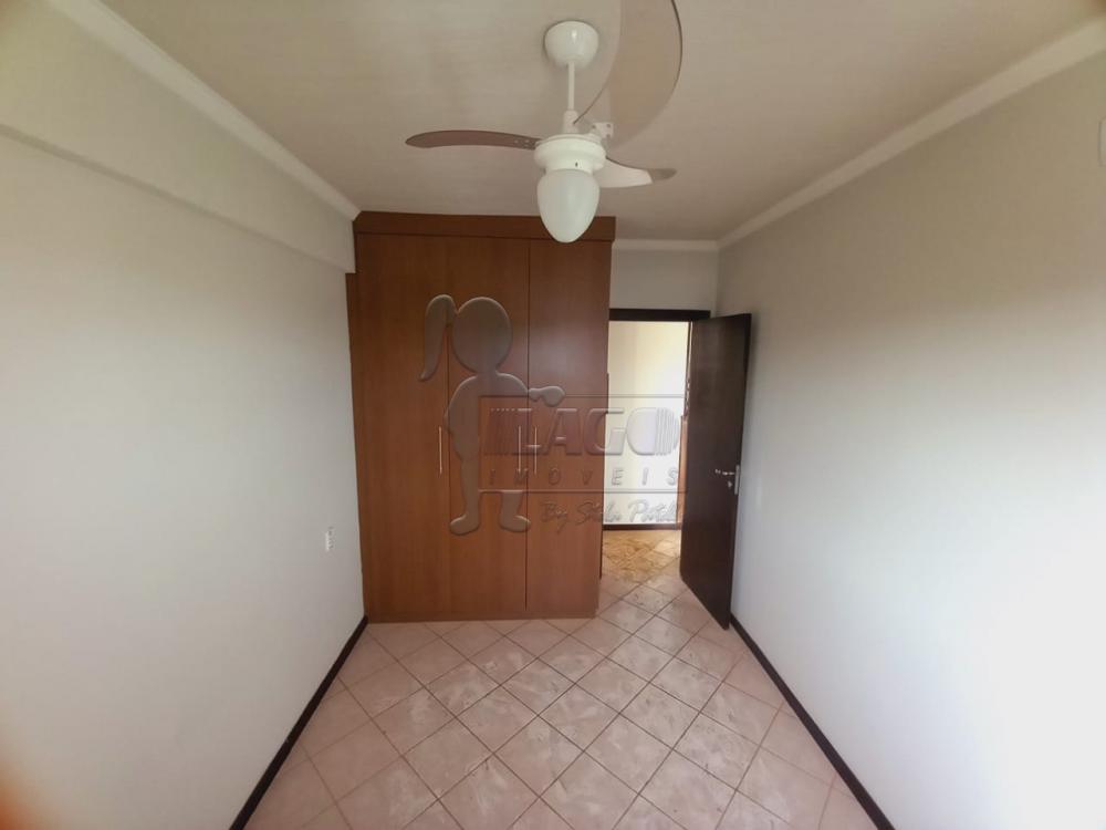 Alugar Apartamento / Padrão em Ribeirão Preto R$ 900,00 - Foto 8