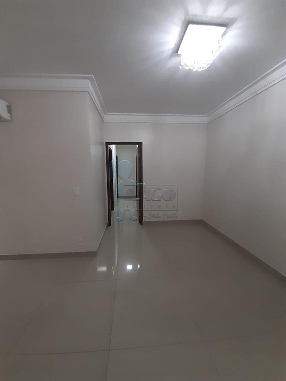 Alugar Apartamento / Padrão em Ribeirão Preto R$ 1.900,00 - Foto 2