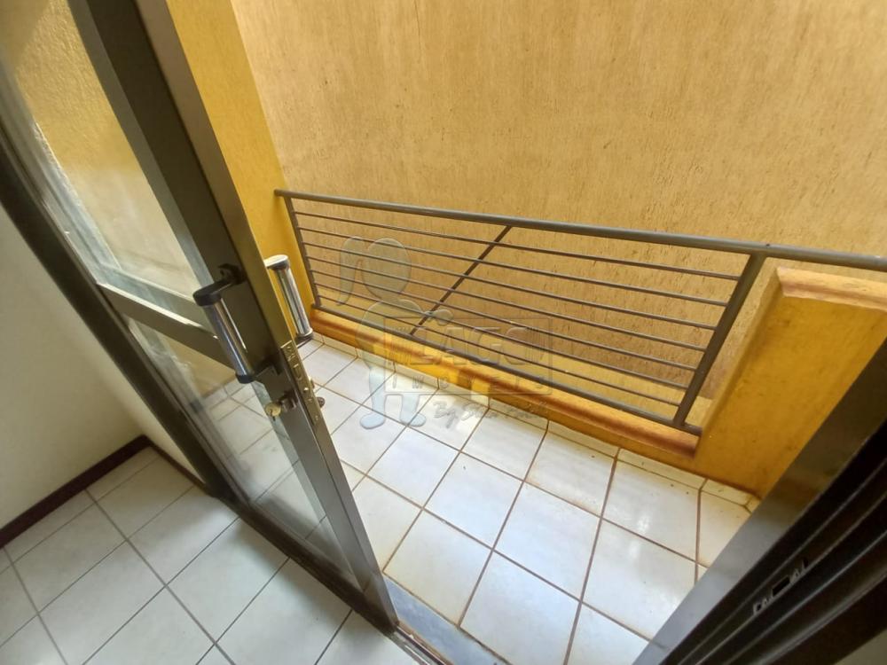 Alugar Apartamento / Padrão em Ribeirão Preto R$ 900,00 - Foto 3