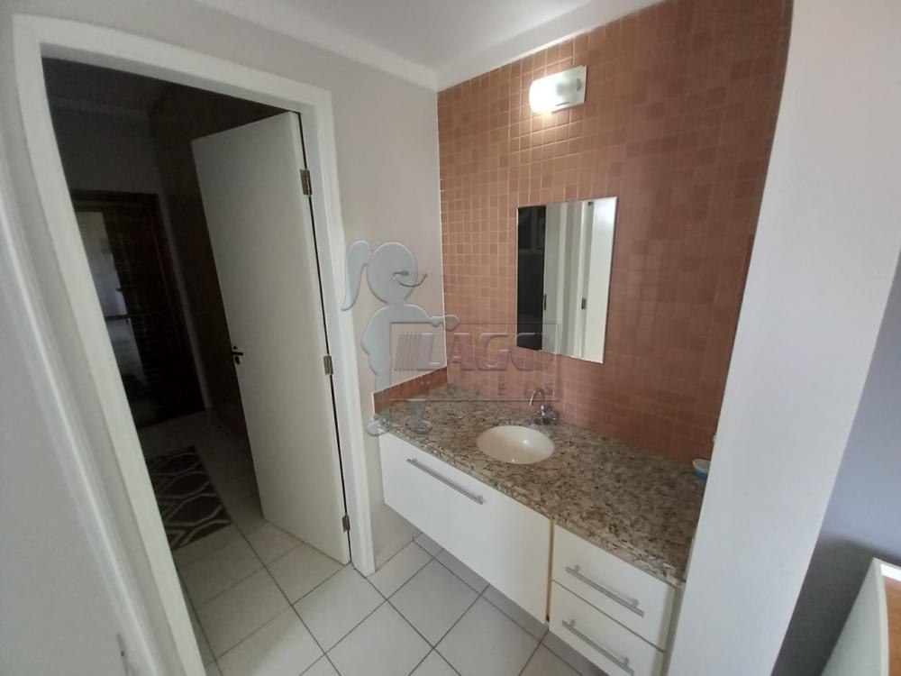 Alugar Apartamento / Padrão em Ribeirão Preto R$ 1.990,00 - Foto 4