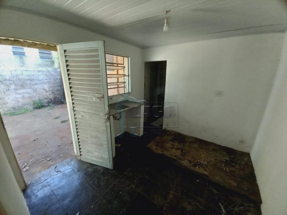 Alugar Casa / Padrão em Ribeirão Preto R$ 700,00 - Foto 1