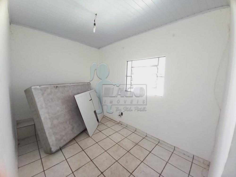 Alugar Casa / Padrão em Ribeirão Preto R$ 700,00 - Foto 3