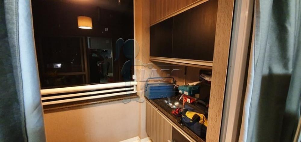 Alugar Apartamento / Padrão em Ribeirão Preto R$ 1.300,00 - Foto 4