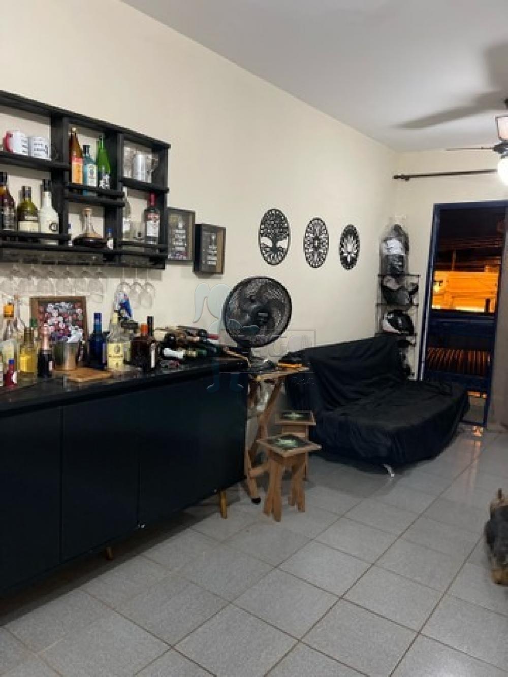 Comprar Apartamentos / Padrão em Ribeirão Preto R$ 300.000,00 - Foto 1