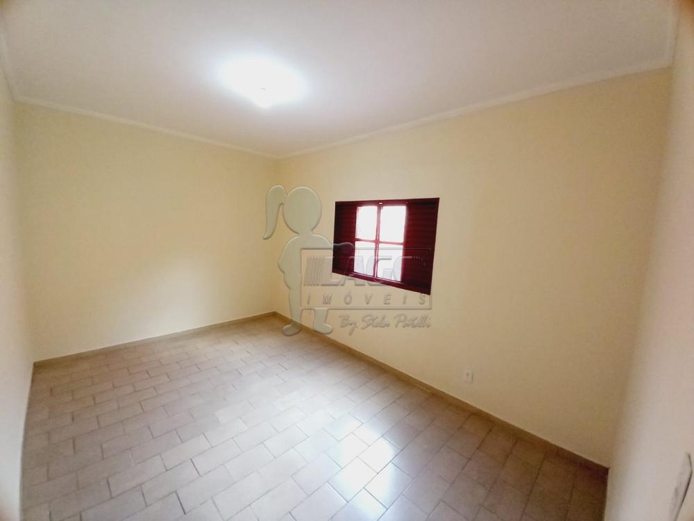 Alugar Casa / Padrão em Ribeirão Preto R$ 700,00 - Foto 1