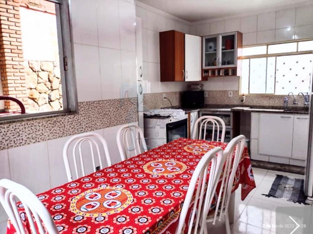 Alugar Casa / Padrão em Ribeirão Preto R$ 1.700,00 - Foto 4