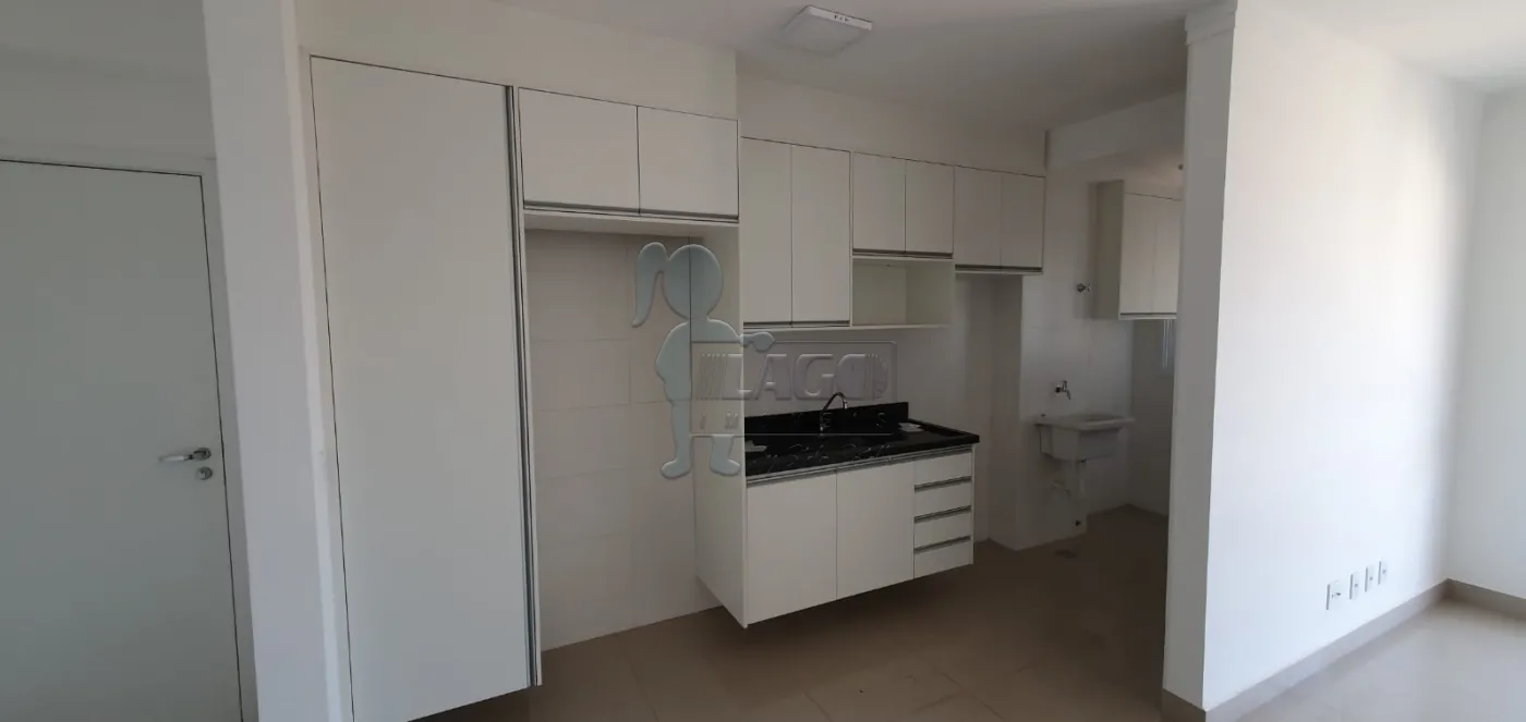 Alugar Apartamentos / Padrão em Ribeirão Preto R$ 2.000,00 - Foto 1