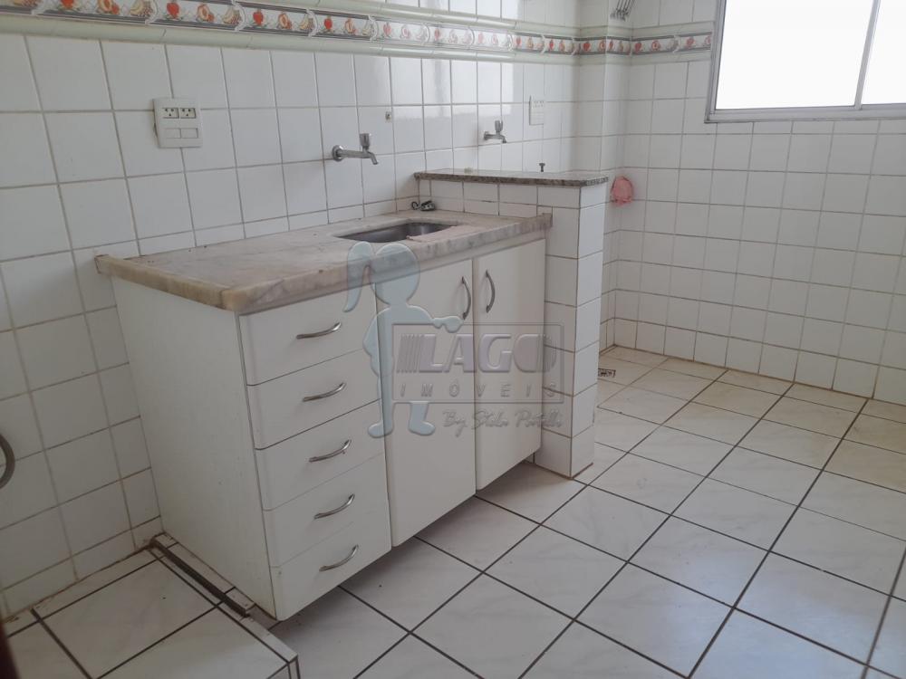 Comprar Apartamento / Padrão em Ribeirão Preto R$ 180.000,00 - Foto 2