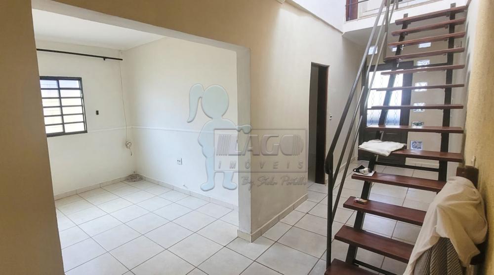 Alugar Casa / Padrão em Ribeirão Preto R$ 2.000,00 - Foto 1