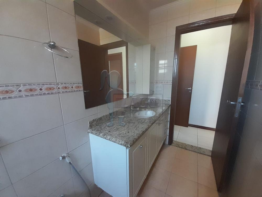 Alugar Apartamento / Padrão em Ribeirão Preto R$ 1.700,00 - Foto 13