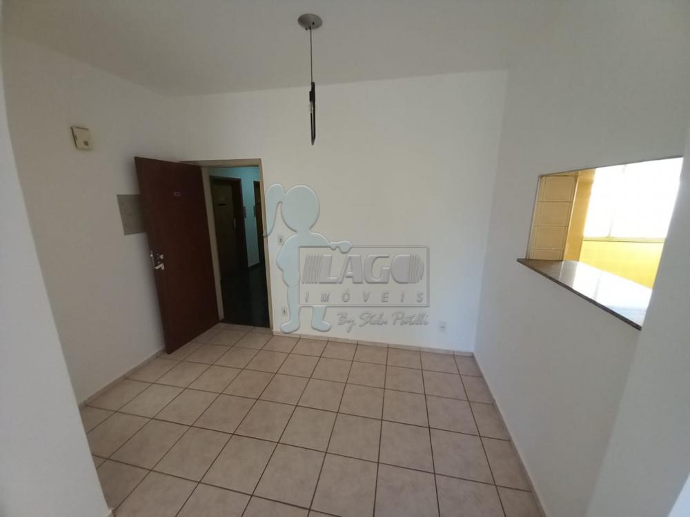 Alugar Apartamento / Padrão em Ribeirão Preto R$ 600,00 - Foto 2