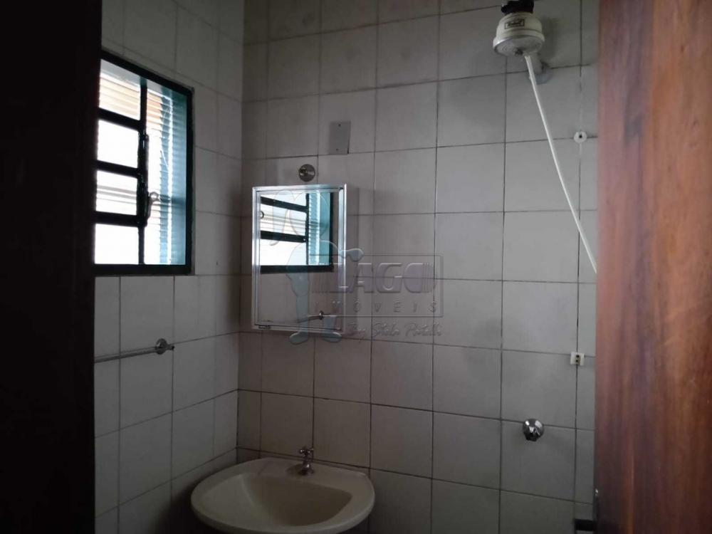 Alugar Casa / Padrão em Ribeirão Preto R$ 1.600,00 - Foto 8