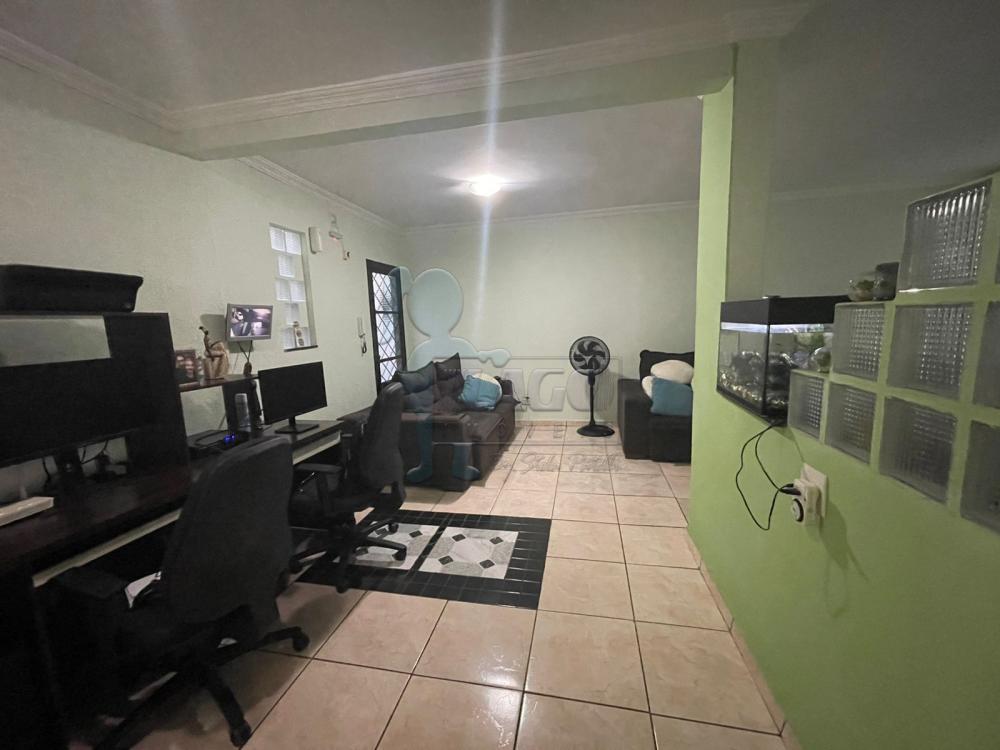 Alugar Casas / Padrão em Ribeirão Preto R$ 1.600,00 - Foto 2