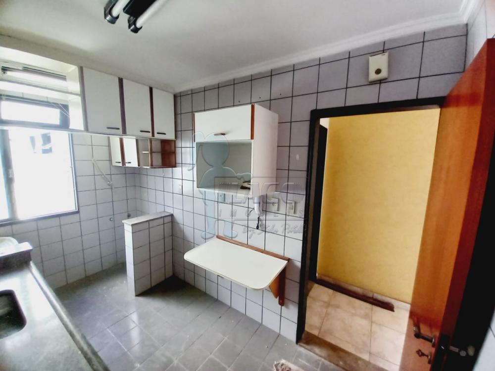 Alugar Apartamento / Padrão em Ribeirão Preto R$ 700,00 - Foto 3