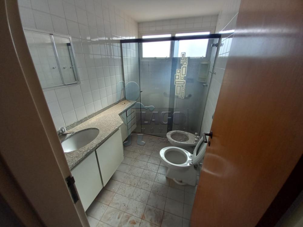 Alugar Apartamentos / Padrão em Ribeirão Preto R$ 1.800,00 - Foto 14