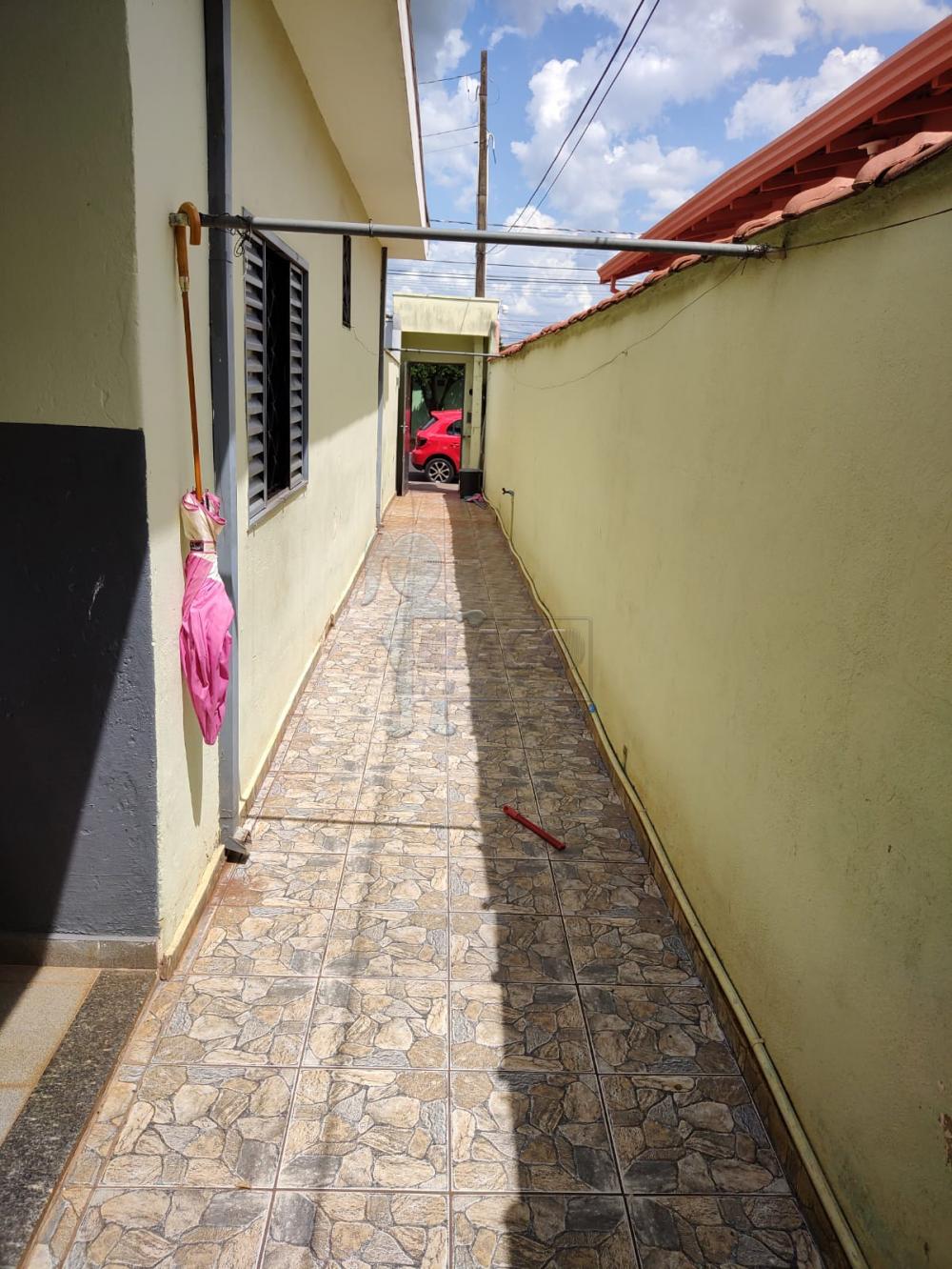 Alugar Casas / Padrão em Ribeirão Preto R$ 700,00 - Foto 8