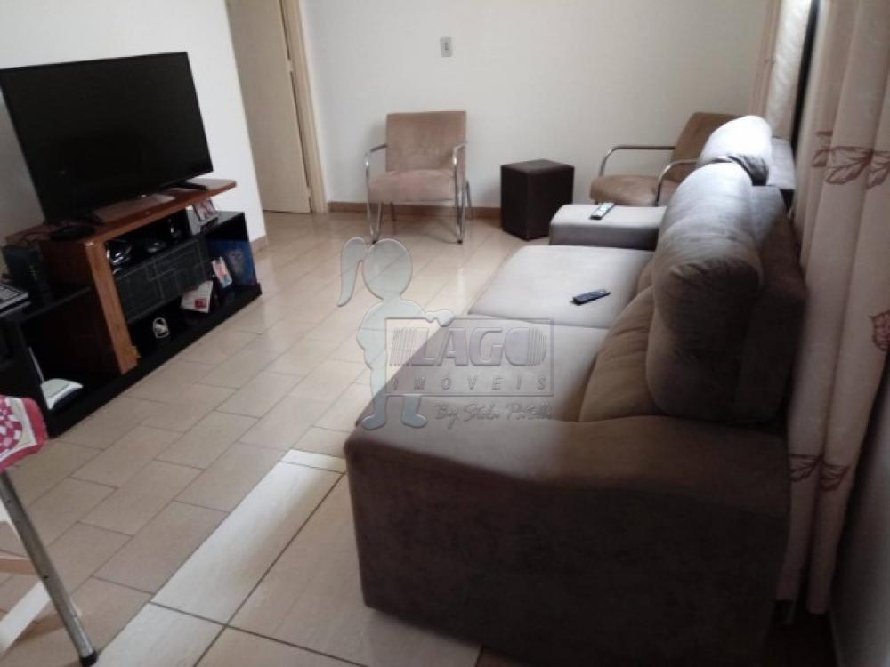 Alugar Apartamento / Padrão em Ribeirão Preto R$ 950,00 - Foto 1