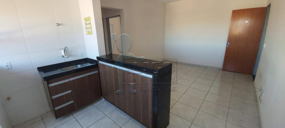 Alugar Apartamento / Padrão em Ribeirão Preto R$ 800,00 - Foto 3