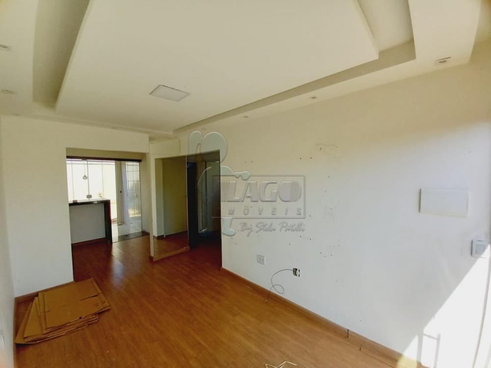 Alugar Casa / Padrão em Ribeirão Preto R$ 950,00 - Foto 1