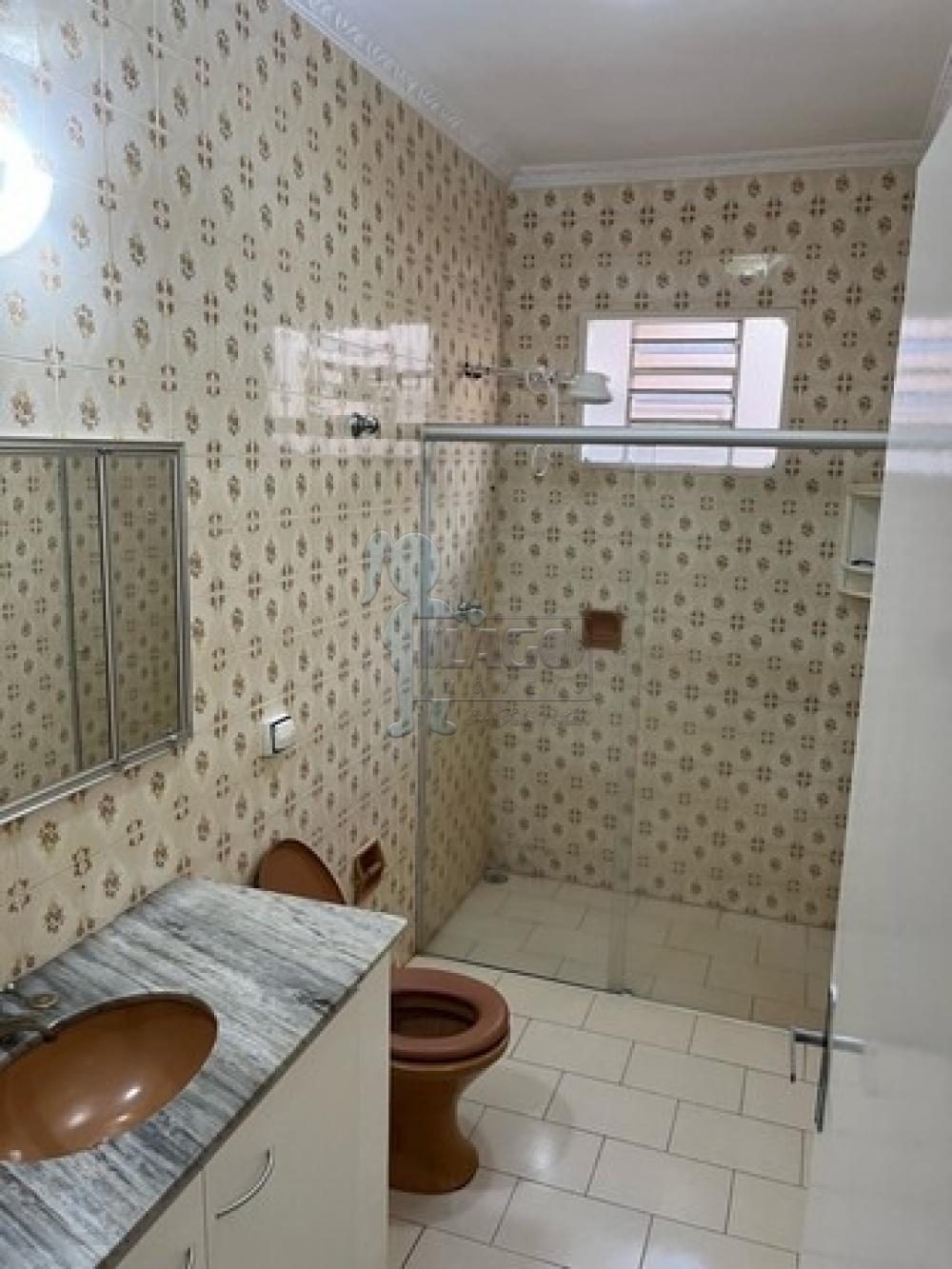 Alugar Casa / Padrão em Ribeirão Preto R$ 2.200,00 - Foto 3