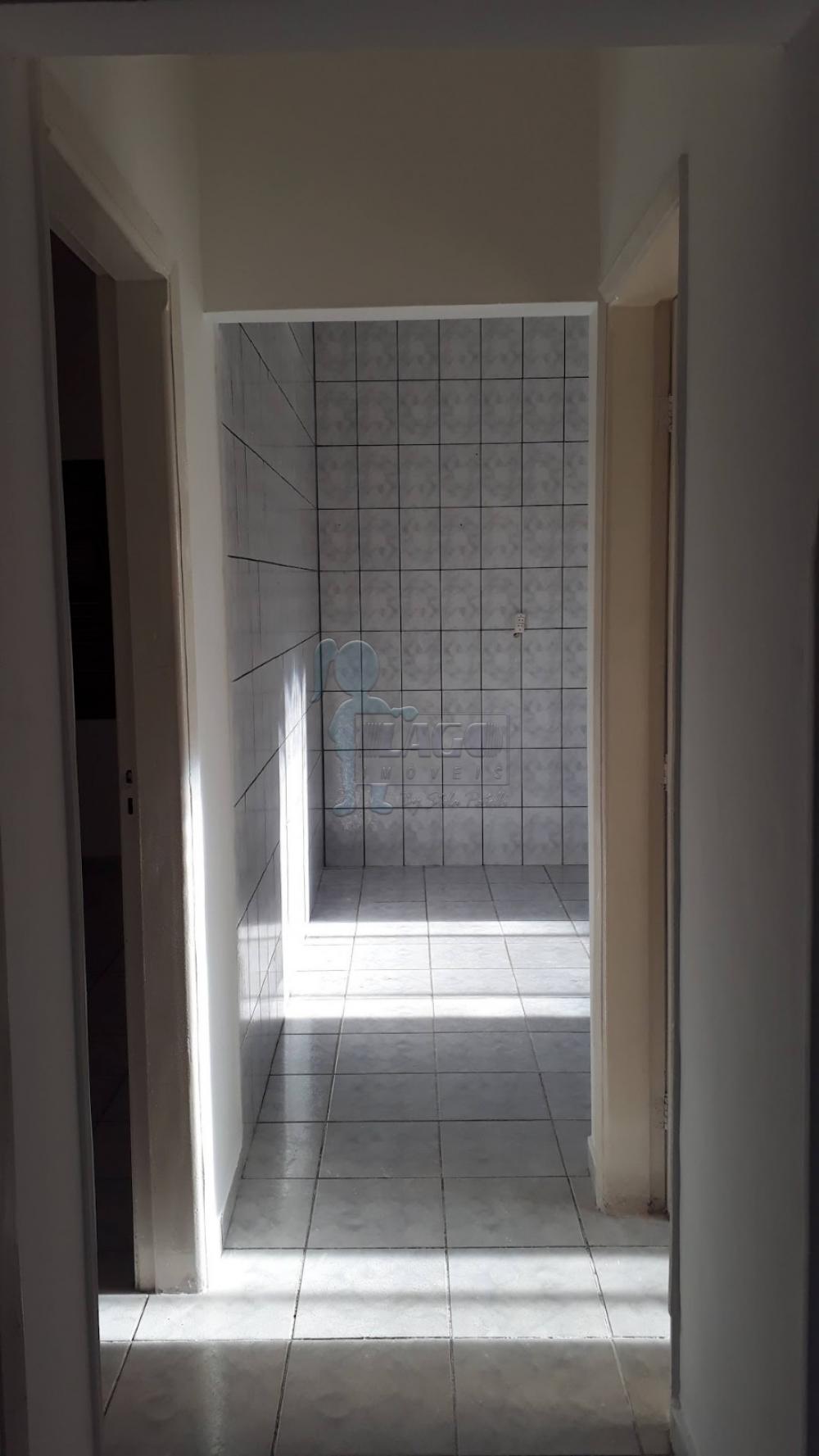 Comprar Casa / Padrão em Ribeirão Preto R$ 270.000,00 - Foto 2