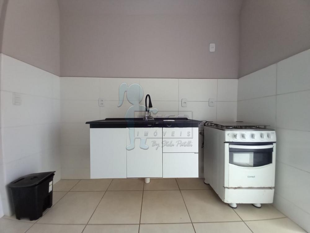 Alugar Apartamento / Padrão em Ribeirão Preto R$ 800,00 - Foto 2