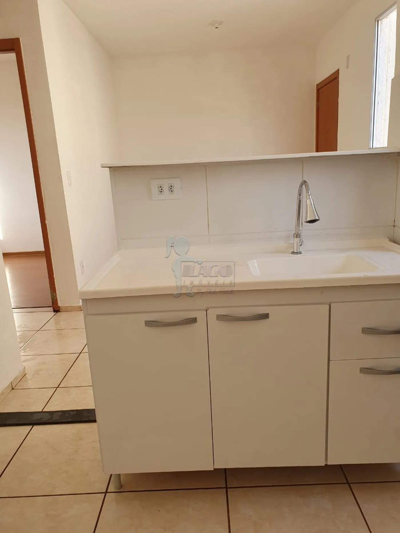 Alugar Apartamento / Padrão em Ribeirão Preto R$ 750,00 - Foto 2