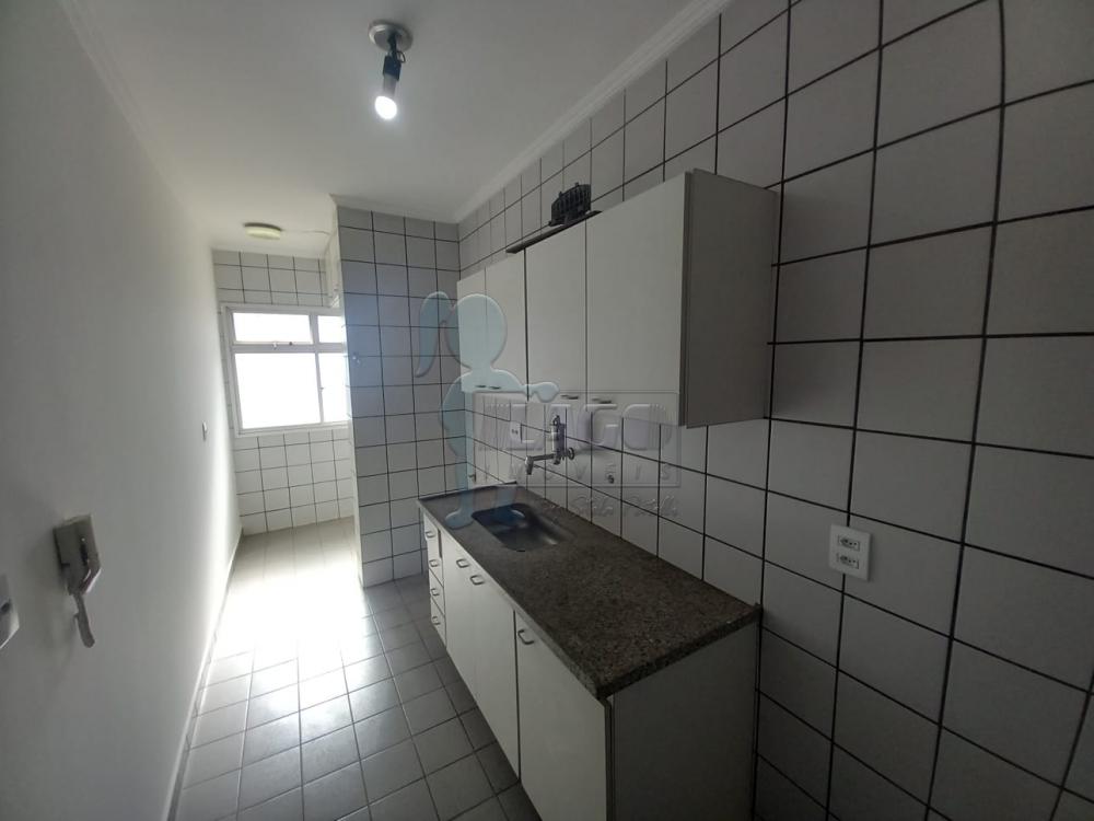 Alugar Apartamento / Padrão em Ribeirão Preto R$ 800,00 - Foto 2