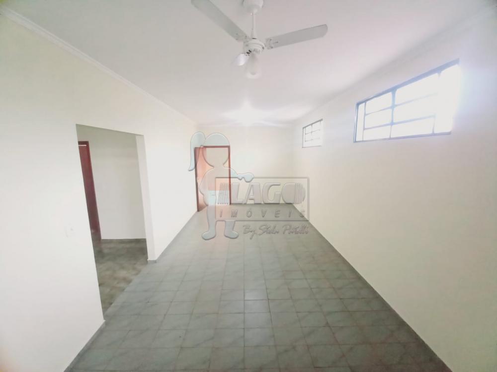 Alugar Casa / Padrão em Ribeirão Preto R$ 1.600,00 - Foto 1