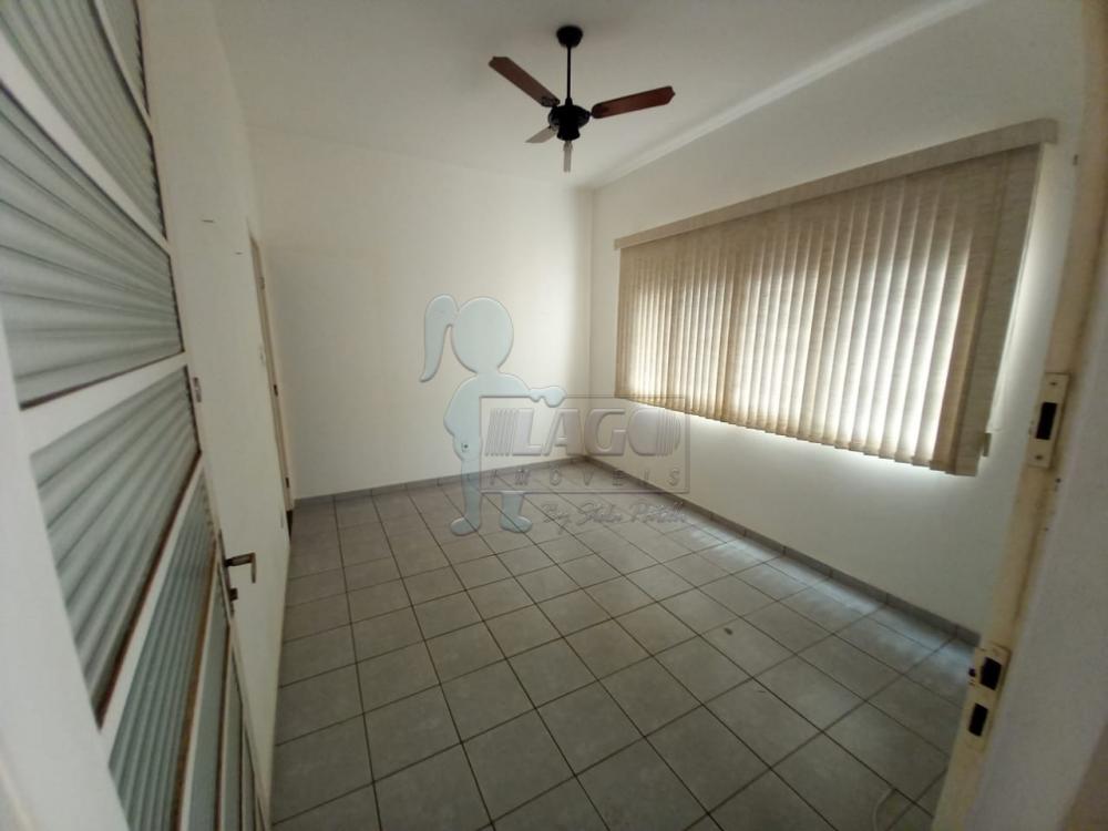 Alugar Casa / Padrão em Ribeirão Preto R$ 1.400,00 - Foto 1