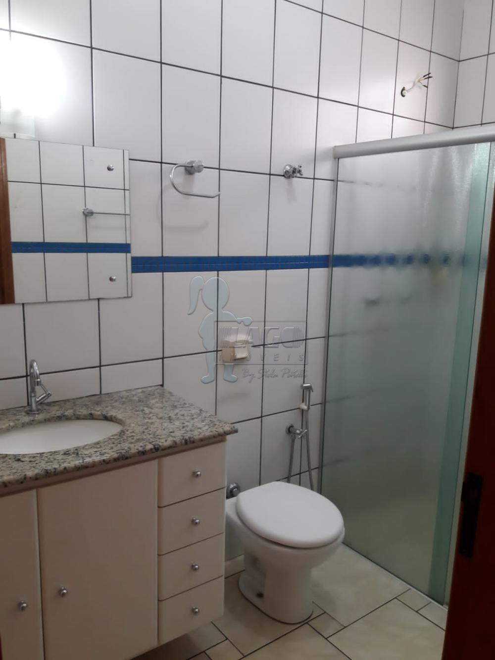 Alugar Casa / Padrão em Ribeirão Preto R$ 1.750,00 - Foto 8