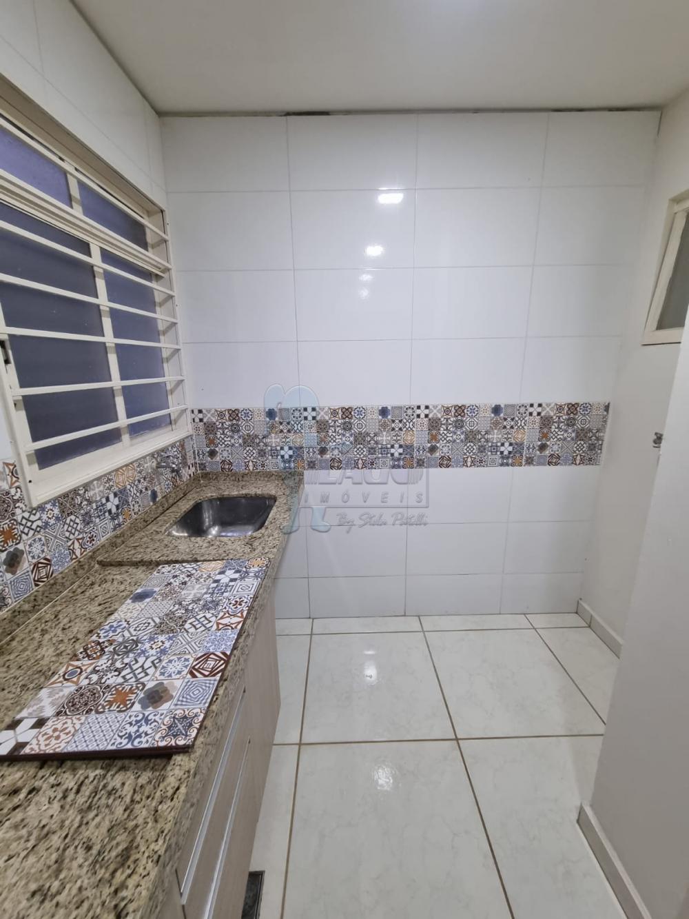 Alugar Apartamentos / Padrão em Ribeirão Preto R$ 1.000,00 - Foto 3