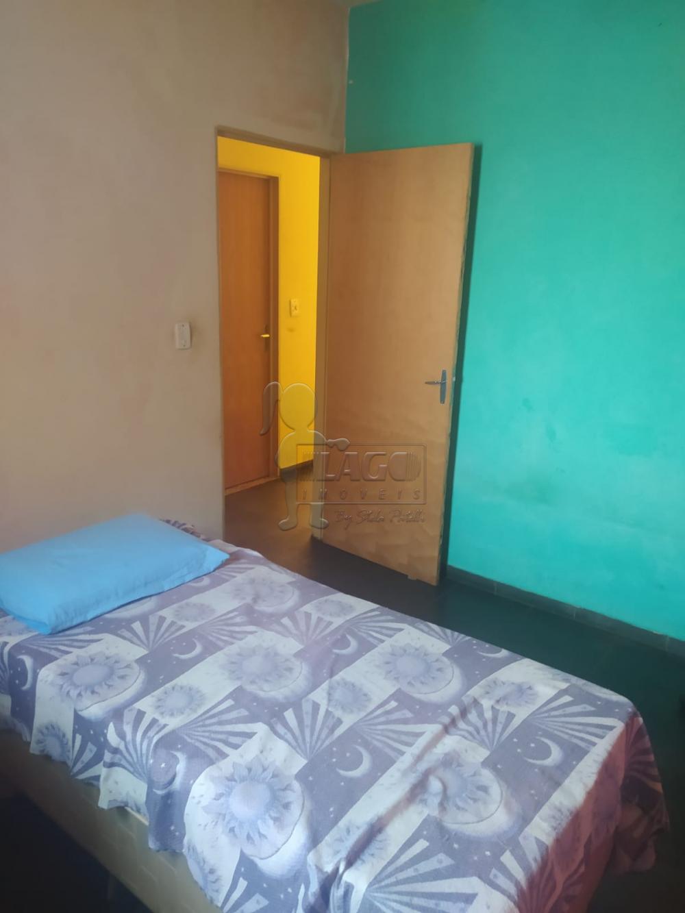 Alugar Casa / Padrão em Ribeirão Preto R$ 900,00 - Foto 1